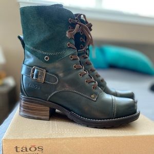 Taos Crave Teal Boot